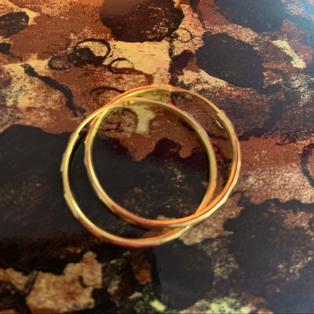 Gold tone hoop earrings